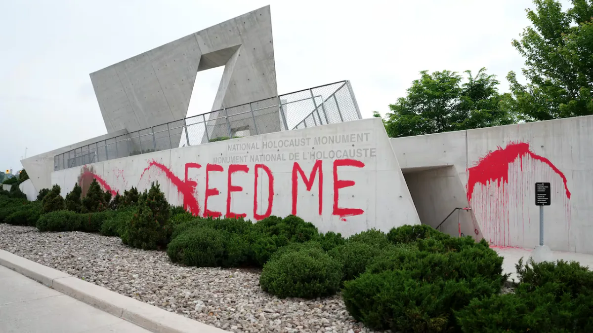 Crown seeks 2-year sentence for ex-city lawyer who defaced Holocaust monument 4