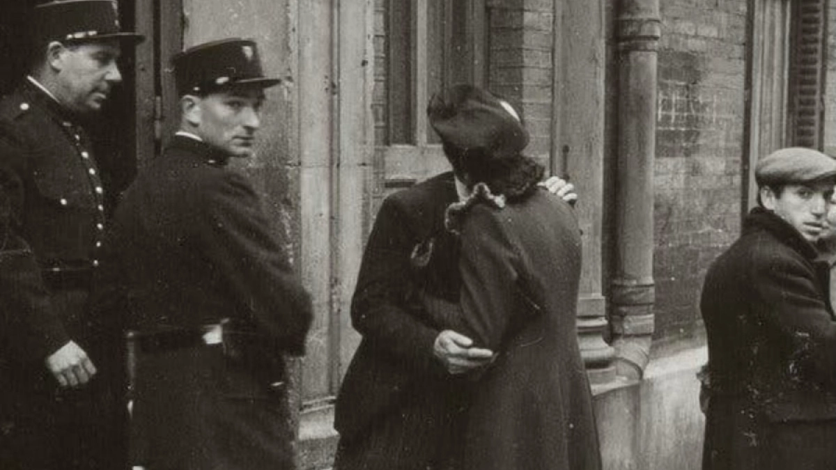 A Kiss Heard Around the World