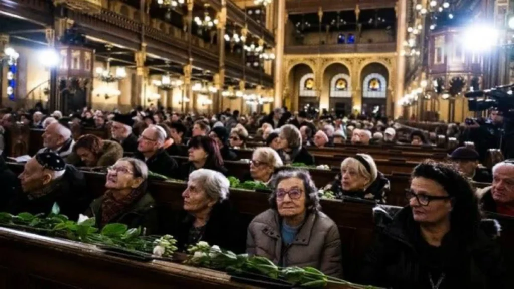 Can Hungarian Holocaust Survivors Service